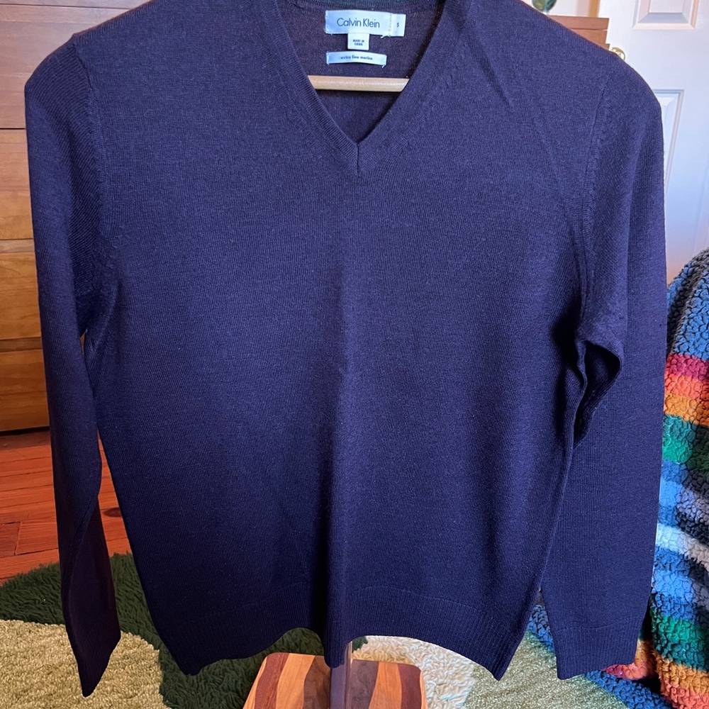 Calvin Klein Men's V-Neck Sweater - Navy